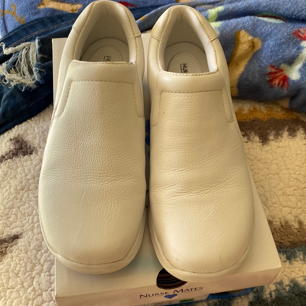 Nurse Mates DOVE shoe